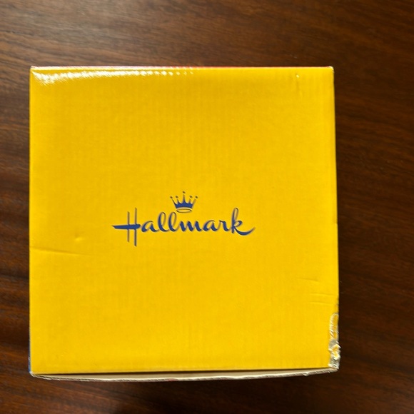 Walt Disney Musical Birthday Water Globe Limited Edition 2001 NIB - Picture 5 of 7